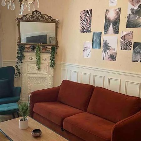 Appartment Close To Monuments Paris Bagian luar foto