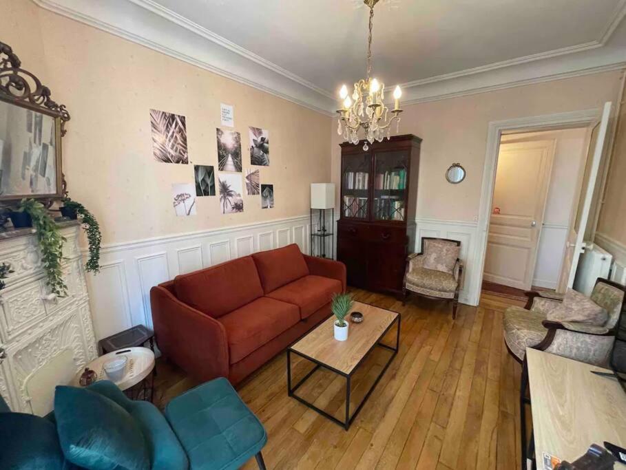 Appartment Close To Monuments Paris Bagian luar foto